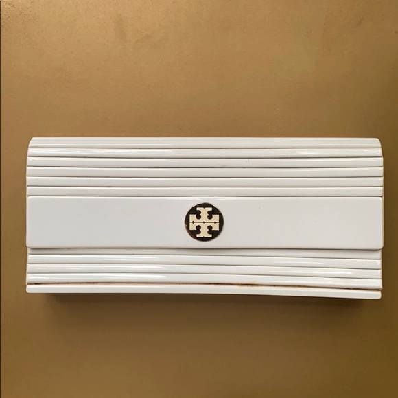 Tory Burch Handbags - Tory Burch acrylic clutch